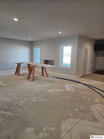 848 Dartford Lane, Lincoln, NE 68527