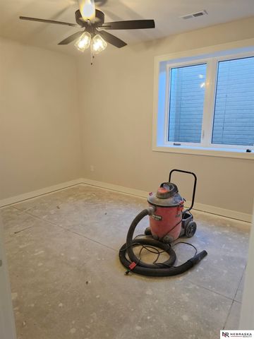 848 Dartford Lane, Lincoln, NE 68527