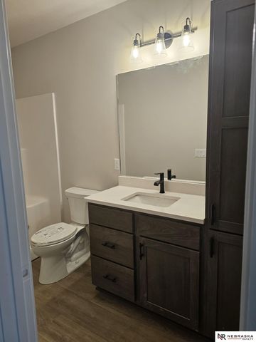 848 Dartford Lane, Lincoln, NE 68527