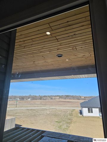 848 Dartford Lane, Lincoln, NE 68527