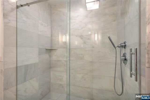 9 Ave At Port Imperial 712, West New York, NJ 07093