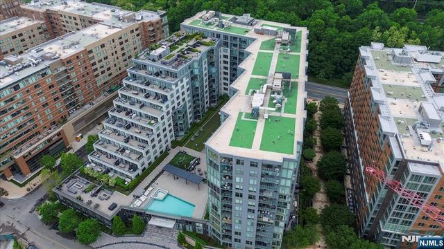 9 Ave At Port Imperial 712, West New York, NJ 07093