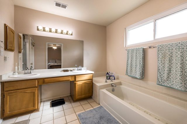 6280 Apache Plume Road NE, Rio Rancho, NM 87144