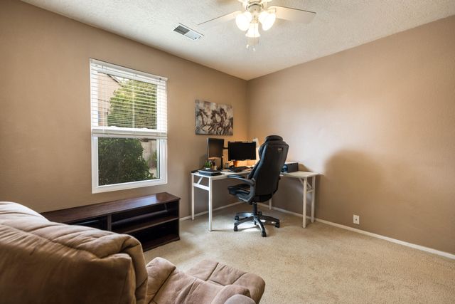 6280 Apache Plume Road NE, Rio Rancho, NM 87144