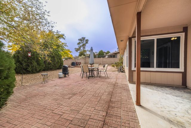 6280 Apache Plume Road NE, Rio Rancho, NM 87144