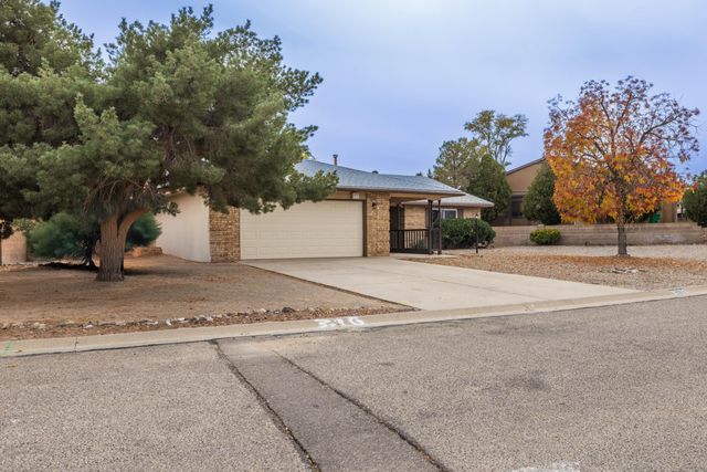 6280 Apache Plume Road NE, Rio Rancho, NM 87144