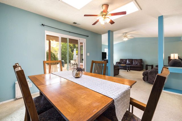 6280 Apache Plume Road NE, Rio Rancho, NM 87144