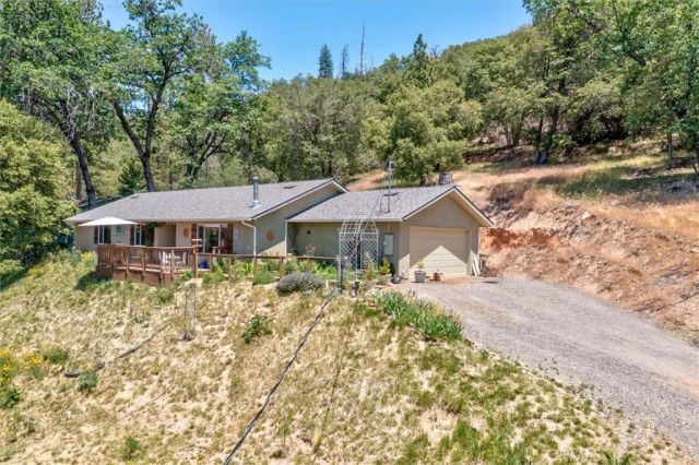 43263 E Sugar Pine Dr, Oakhurst, CA 93644