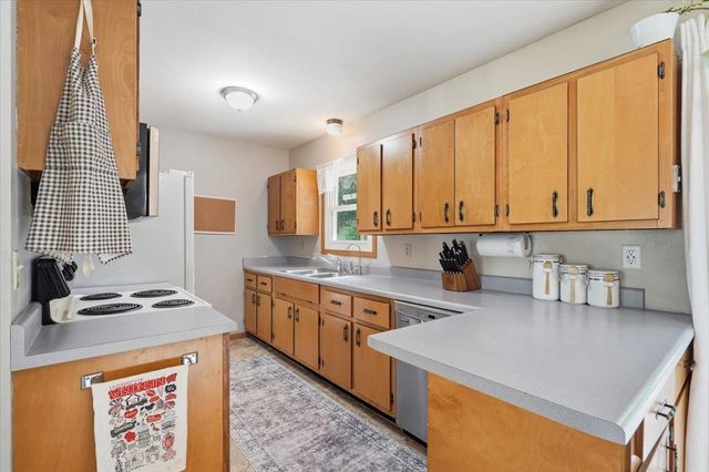 2209 Prairie Road, Madison, WI 53711