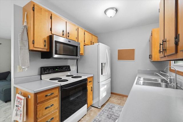 2209 Prairie Road, Madison, WI 53711