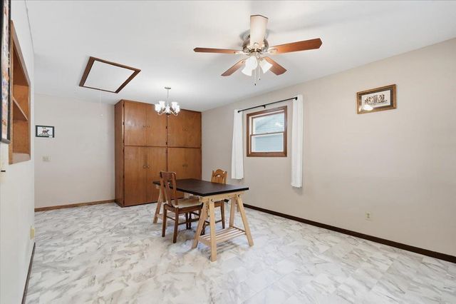 2209 Prairie Road, Madison, WI 53711