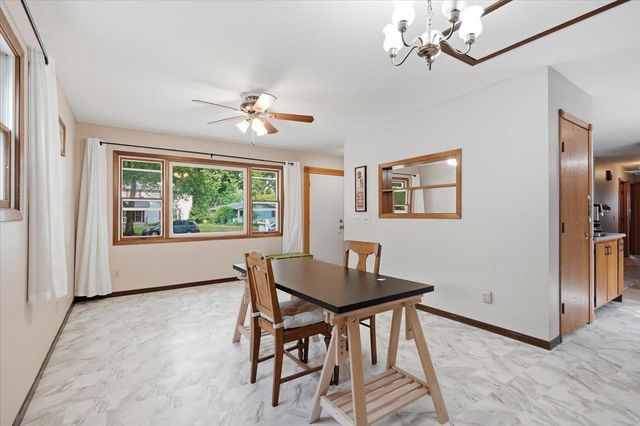 2209 Prairie Road, Madison, WI 53711