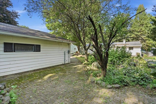 2209 Prairie Road, Madison, WI 53711