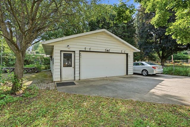 2209 Prairie Road, Madison, WI 53711