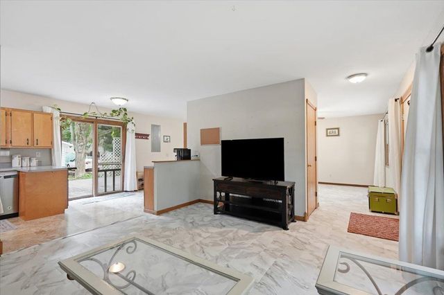 2209 Prairie Road, Madison, WI 53711