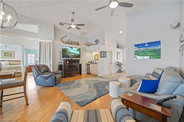 12249 Moon Shell DR, Matlacha Isles, FL 33991