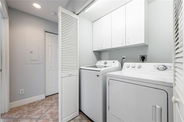 12249 Moon Shell DR, Matlacha Isles, FL 33991