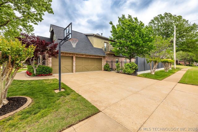 10917 S 89th East Avenue, Tulsa, OK 74133