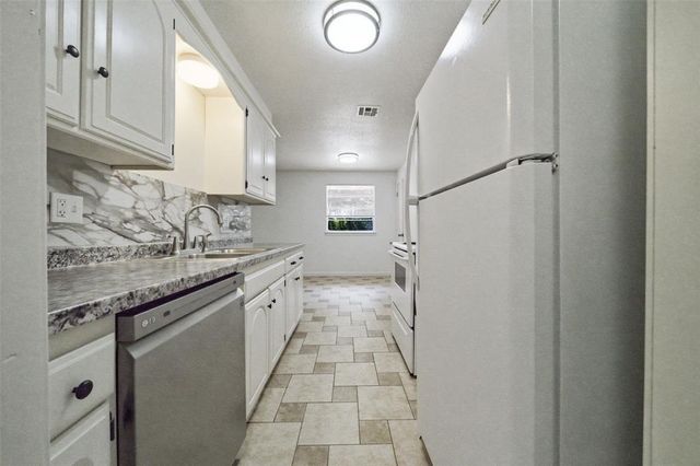 5421 S Huddleston Drive, Oklahoma City, OK 73135