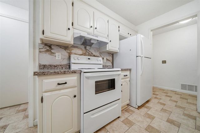 5421 S Huddleston Drive, Oklahoma City, OK 73135