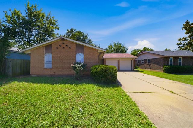 5421 S Huddleston Drive, Oklahoma City, OK 73135