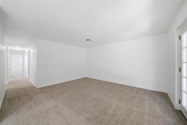 5421 S Huddleston Drive, Oklahoma City, OK 73135