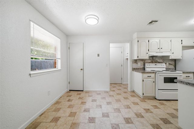 5421 S Huddleston Drive, Oklahoma City, OK 73135