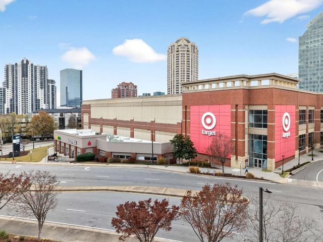 3668 Kingsboro NE Road 4, Atlanta, GA 30319