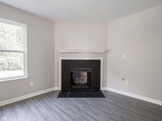 2924 Coles Creek Lane, Indianapolis, IN 46217