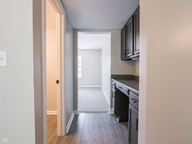 2924 Coles Creek Lane, Indianapolis, IN 46217