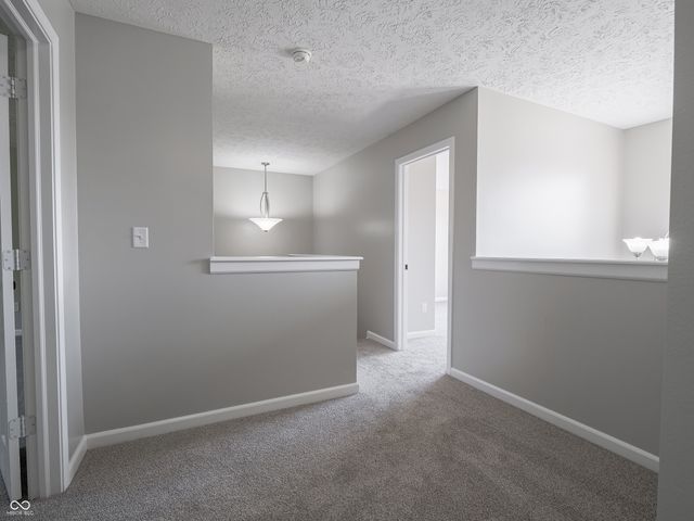 2924 Coles Creek Lane, Indianapolis, IN 46217