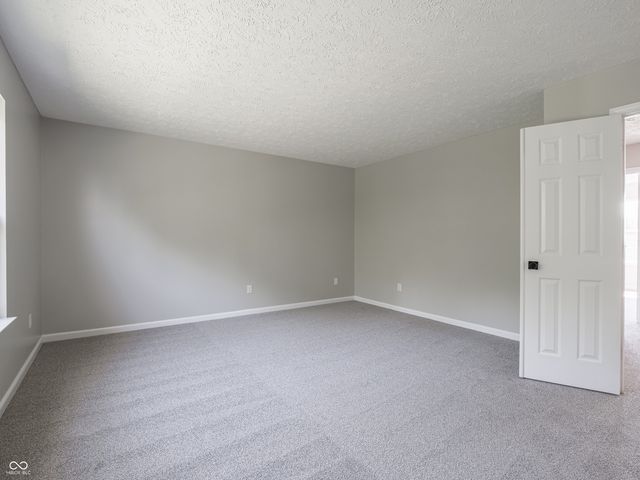 2924 Coles Creek Lane, Indianapolis, IN 46217