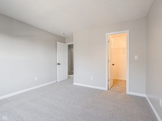 2924 Coles Creek Lane, Indianapolis, IN 46217