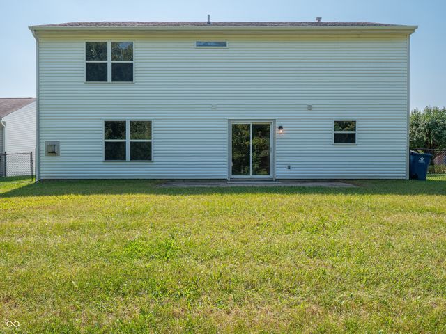 2924 Coles Creek Lane, Indianapolis, IN 46217