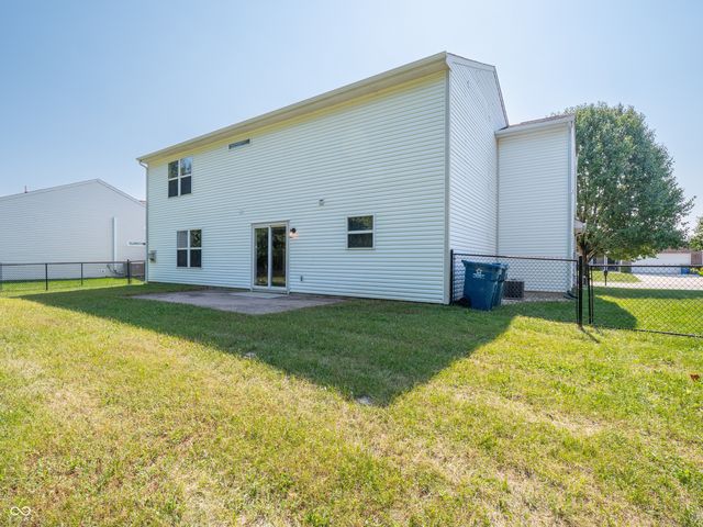 2924 Coles Creek Lane, Indianapolis, IN 46217