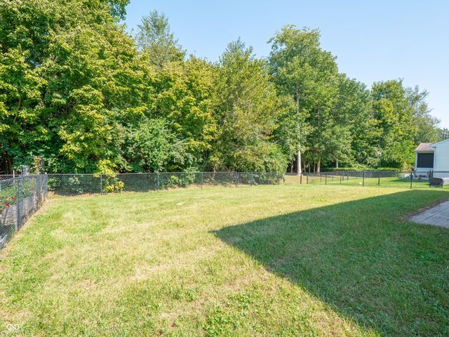2924 Coles Creek Lane, Indianapolis, IN 46217