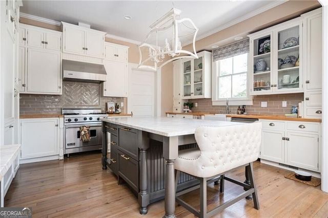 766 East Avenue, Madison, GA 30650