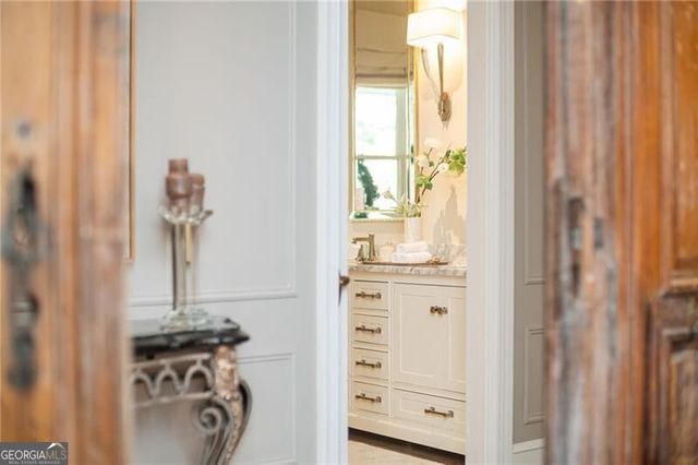 766 East Avenue, Madison, GA 30650