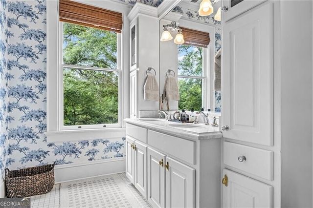 766 East Avenue, Madison, GA 30650