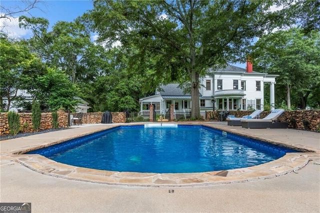 766 East Avenue, Madison, GA 30650