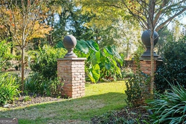 766 East Avenue, Madison, GA 30650