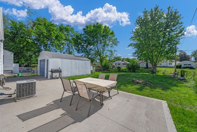 2205 52nd Street, Des Moines, IA 50310