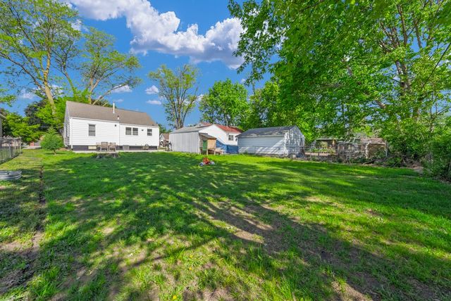 2205 52nd Street, Des Moines, IA 50310