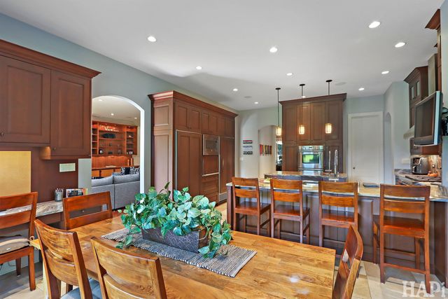 1425 Lee Road, Northbrook, IL 60062