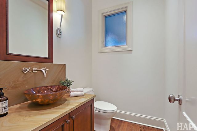 1425 Lee Road, Northbrook, IL 60062