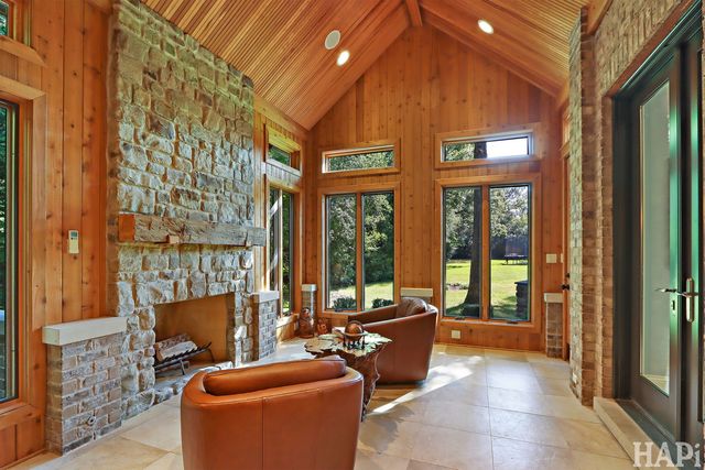 1425 Lee Road, Northbrook, IL 60062