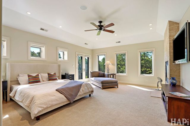 1425 Lee Road, Northbrook, IL 60062