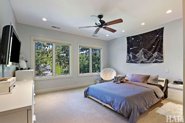 1425 Lee Road, Northbrook, IL 60062