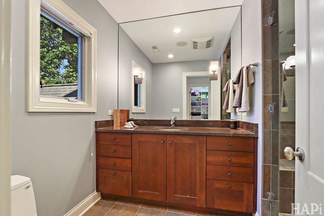 1425 Lee Road, Northbrook, IL 60062