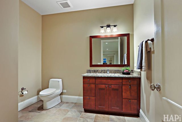 1425 Lee Road, Northbrook, IL 60062